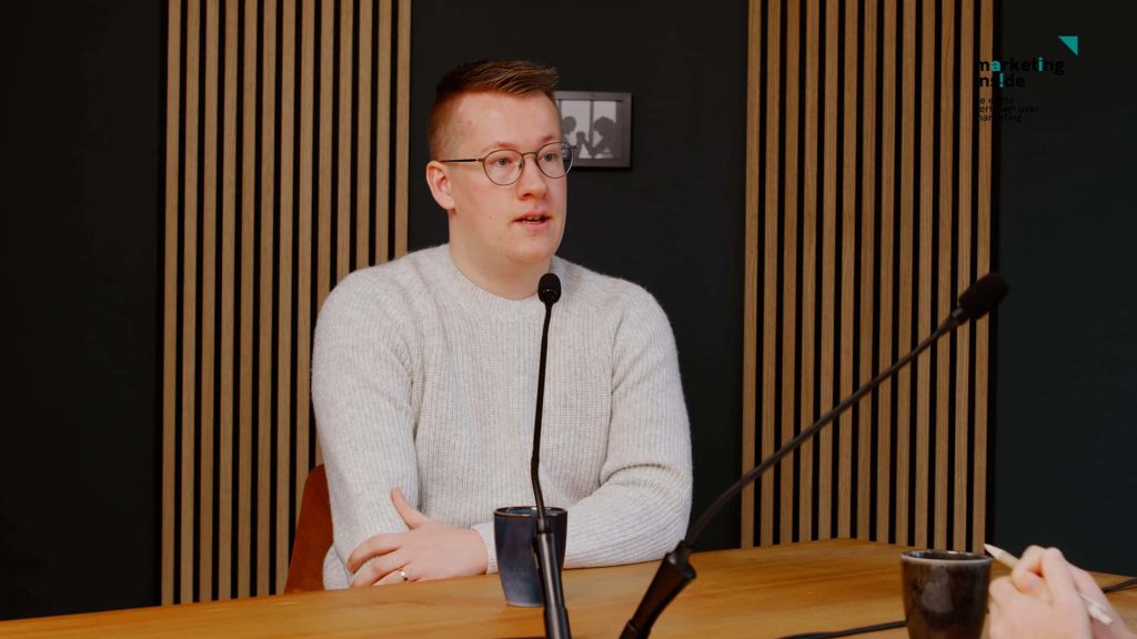 Marketing inside podcast content marketing